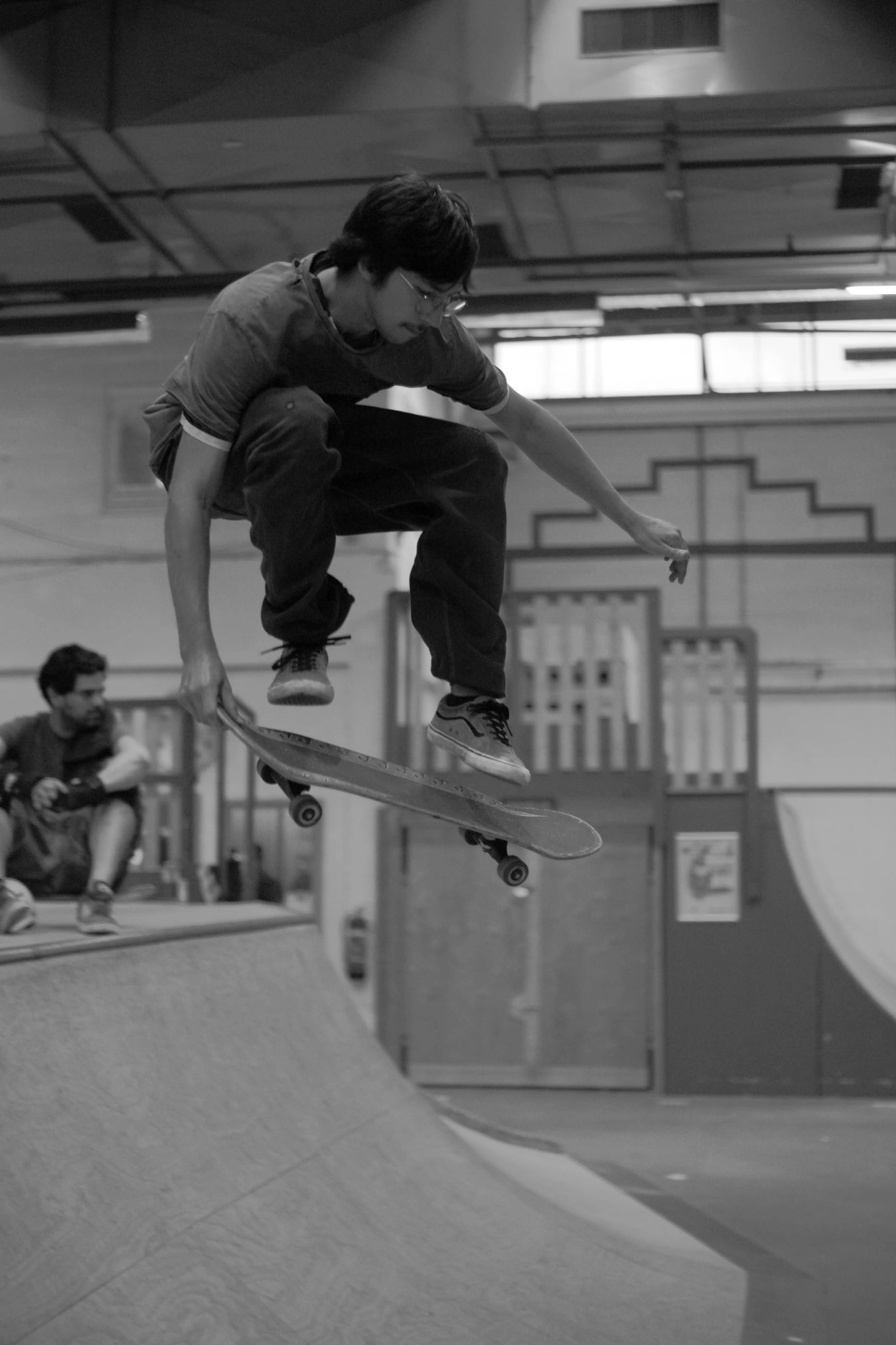 2026-06-13 - xt35 - bw - NL - Utrecht - Grab from leap of faith