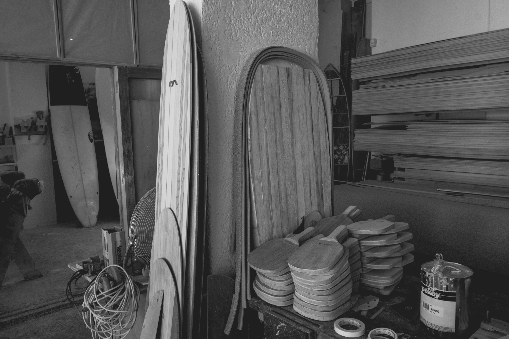 2022-02-14 - xt15-45 - bw - ZA - Cape Town - Surfboards and tools